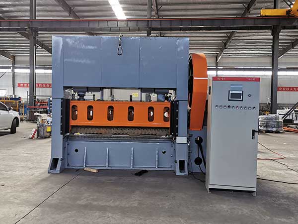 Máquina para fabricar mallas de metal expandido Máquina para fabricar mallas de metal expandido