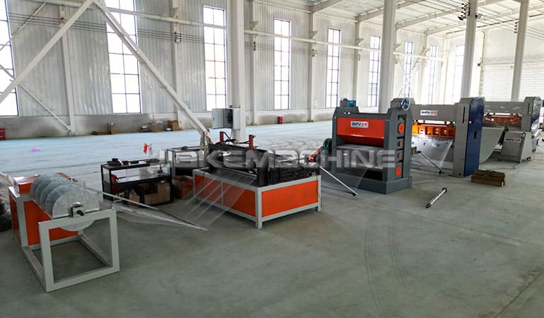 Una maquina para fabricar metal desplegado personalizada para un cliente Ecuador Una maquina para fabricar metal desplegado personalizada para un cliente Ecuador
