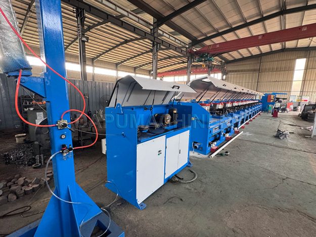 Máquina trefiladora de línea recta de 11 bloques JIAKE personalizada para la producción de alambre de alto carbono para resortes en Rusia