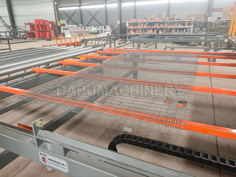 Panel de cerca de alta seguridad 358 antiescalada con curva 3D terminado y producido por la máquina soldadora JIAKE